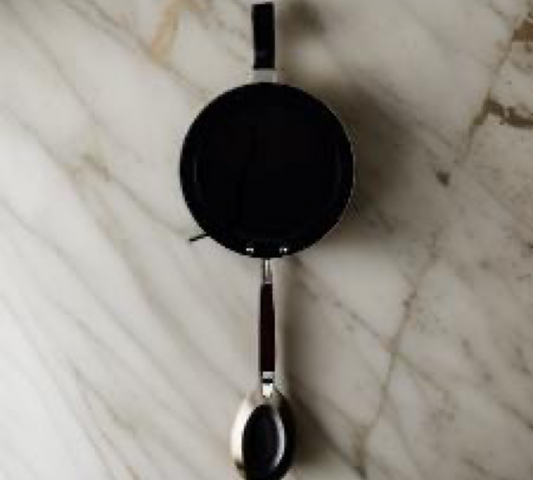 Anolon 9.5 inch Crepe Pan (gently used)cho